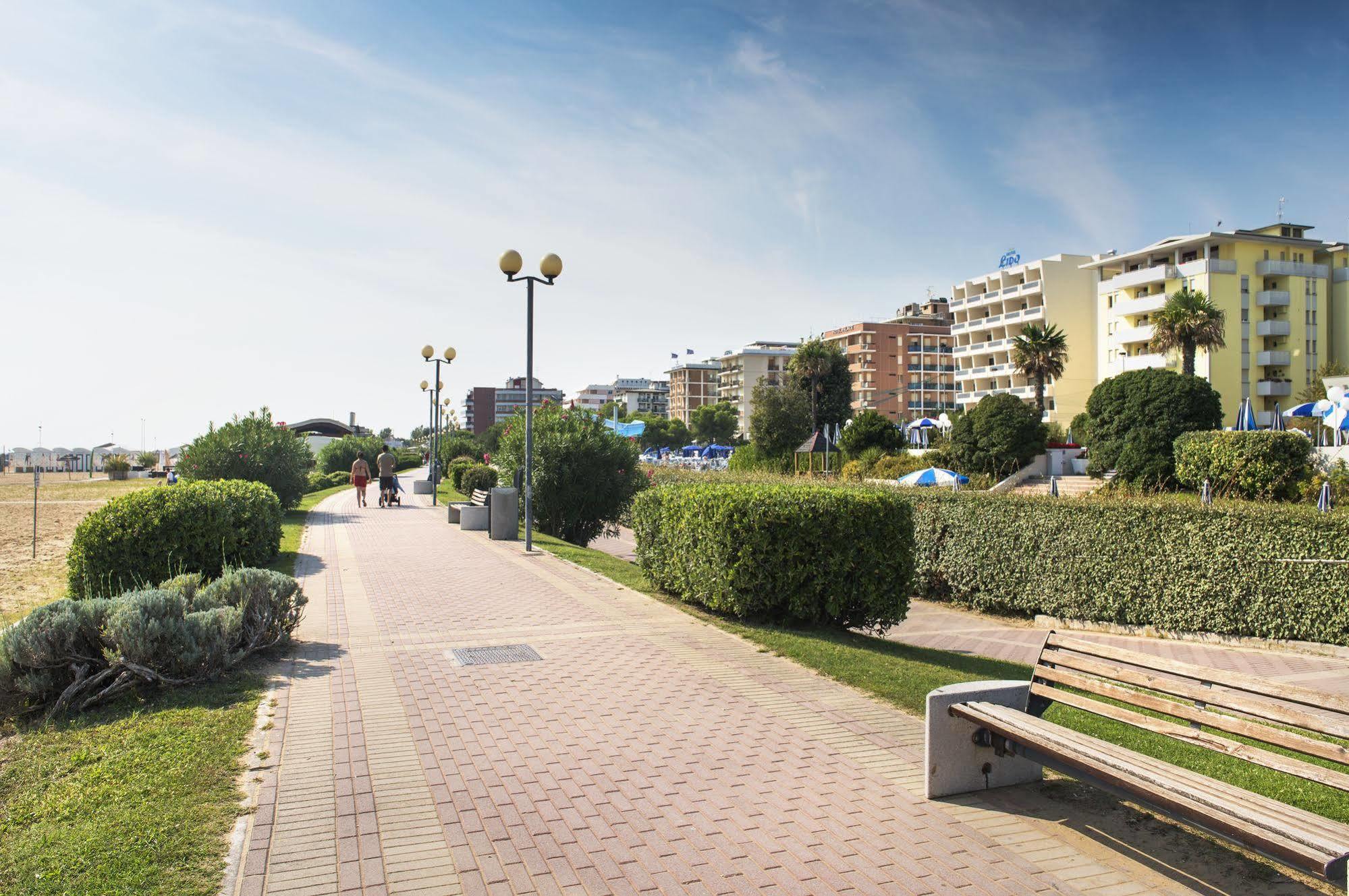 Princess Aparthotel Bibione Exterior foto