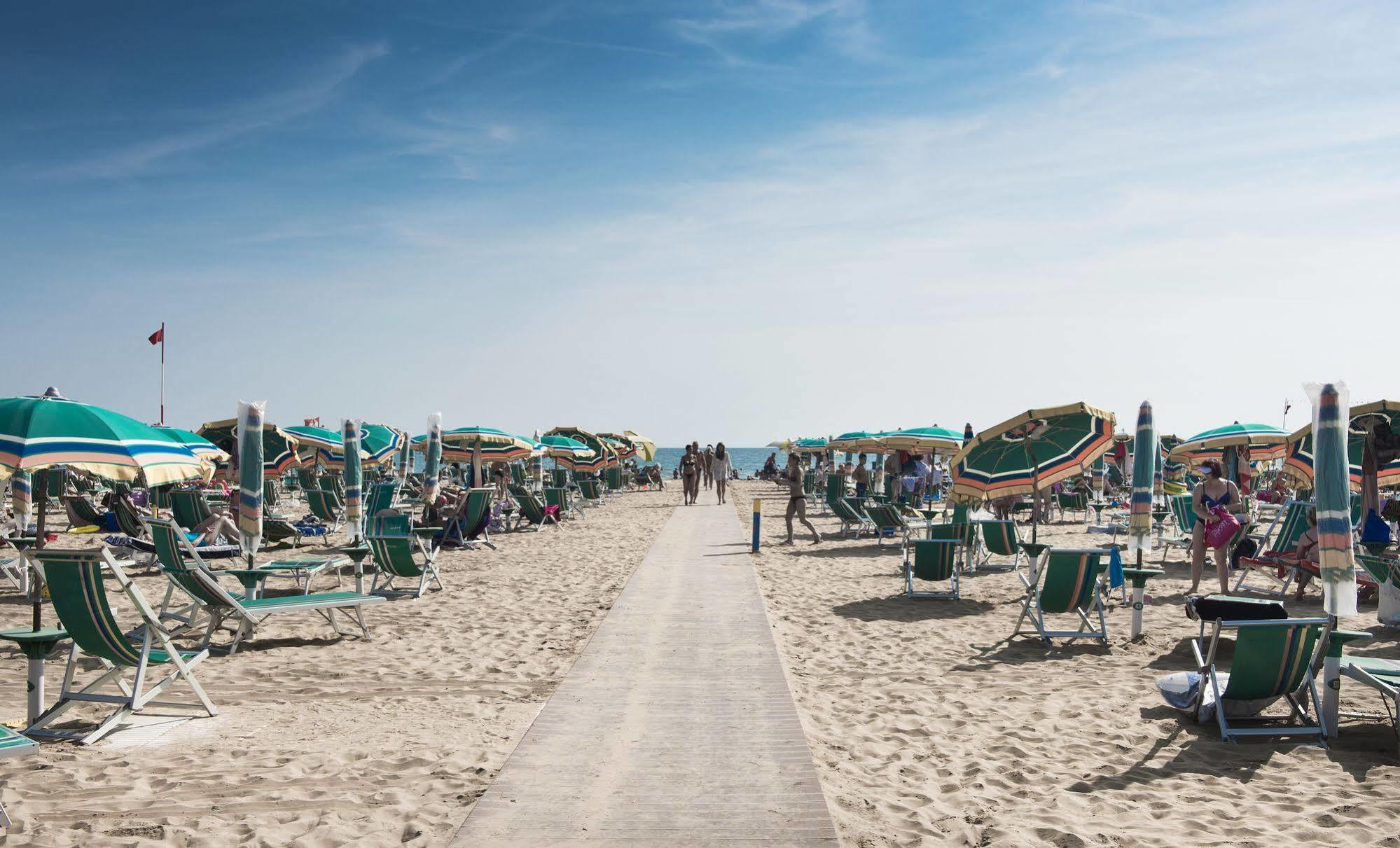 Princess Aparthotel Bibione Exterior foto
